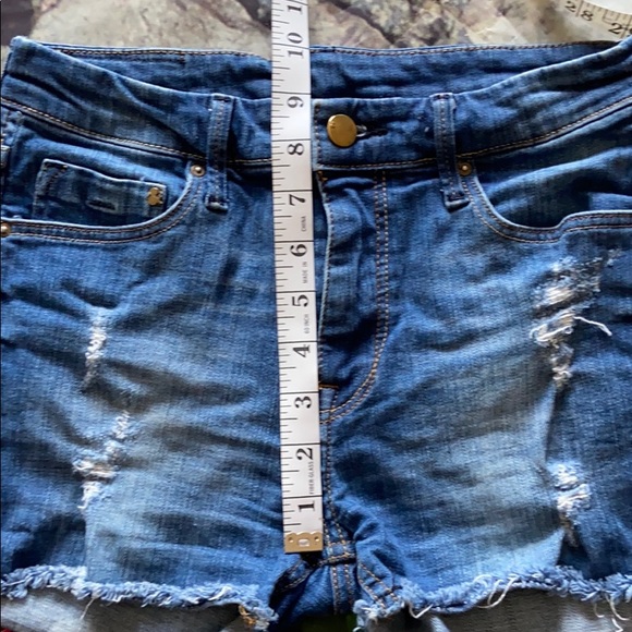 H&M High Rise Shorts - Picture 6 of 6